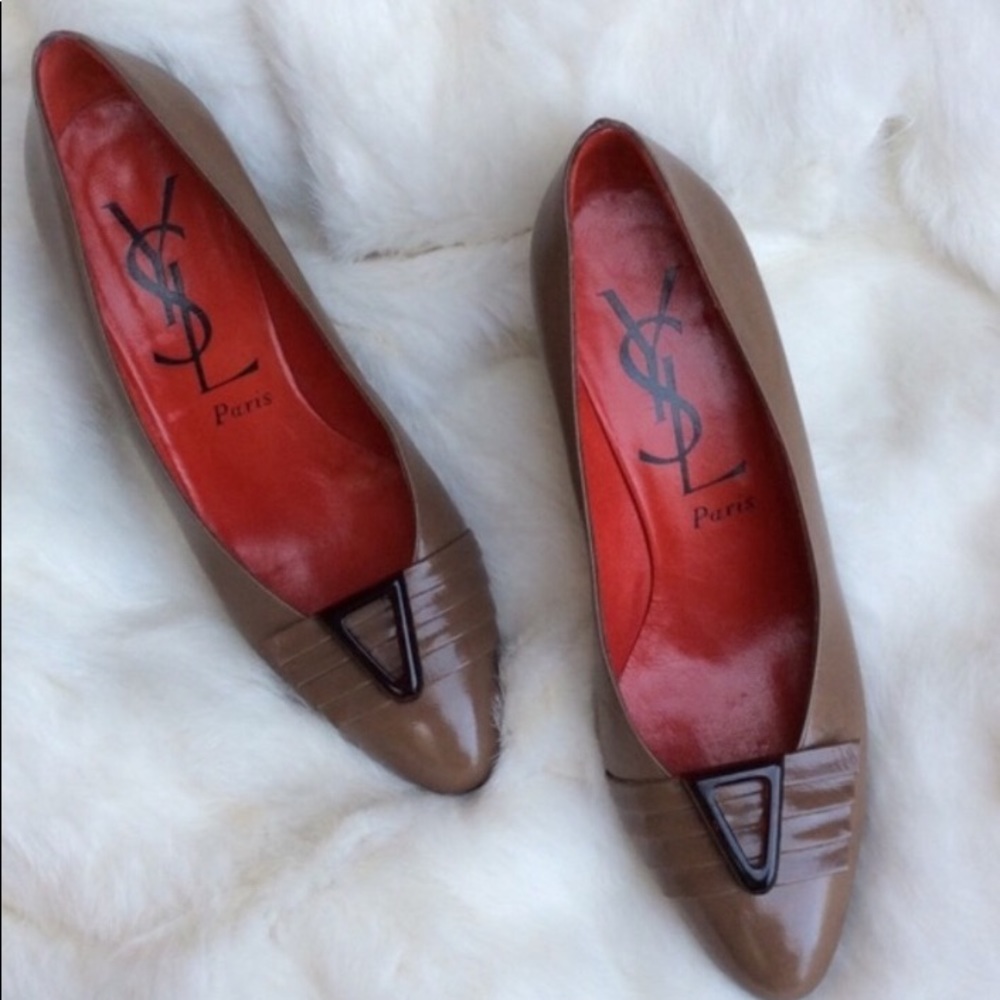 YSL Yves Saint Laurent Kitten Heel Closed Toe